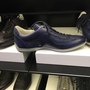 Meet your Posher, Ron